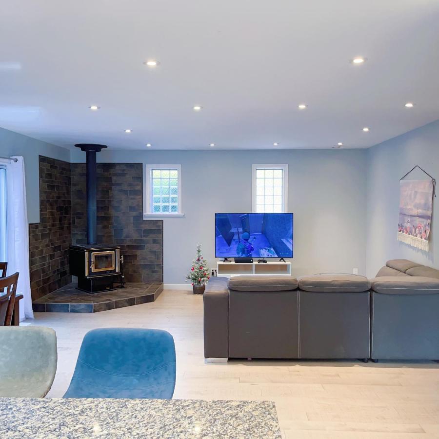 Quiet Three Bedrooms House Victoria Esterno foto