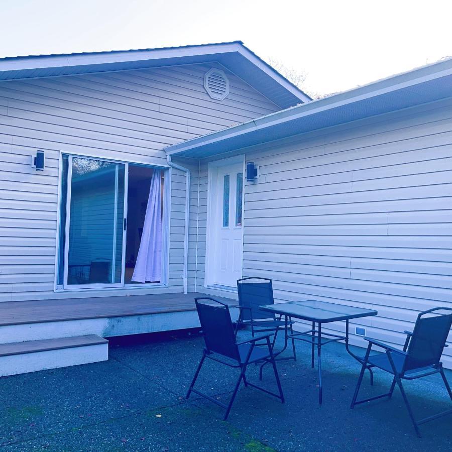 Quiet Three Bedrooms House Victoria Esterno foto